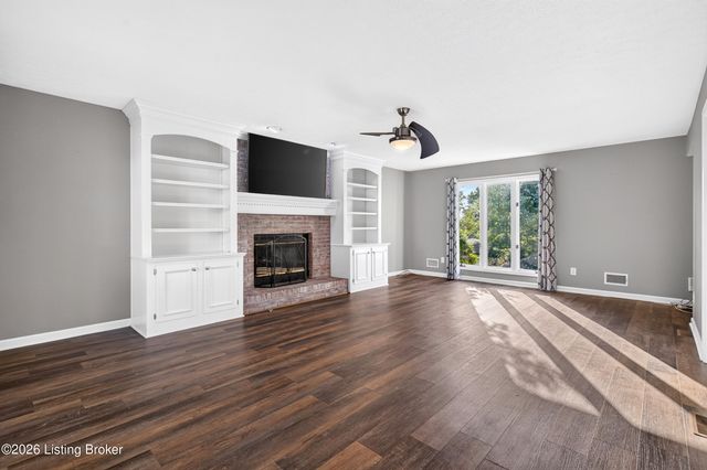 7603 Parkridge Trace, Louisville, KY 40214