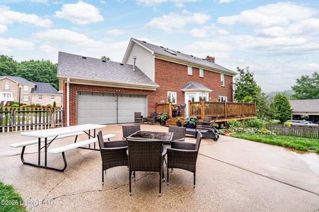 7603 Parkridge Trace, Louisville, KY 40214