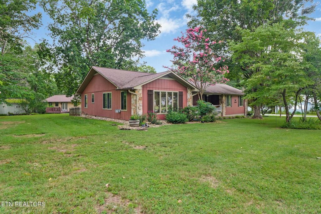 108 Eagle Lane, Crossville, TN 38558