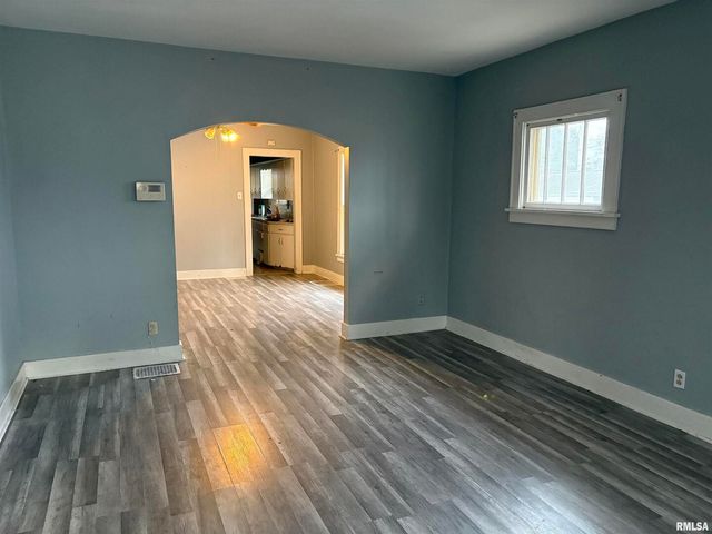 433 LINDEN, Centralia, IL 62801