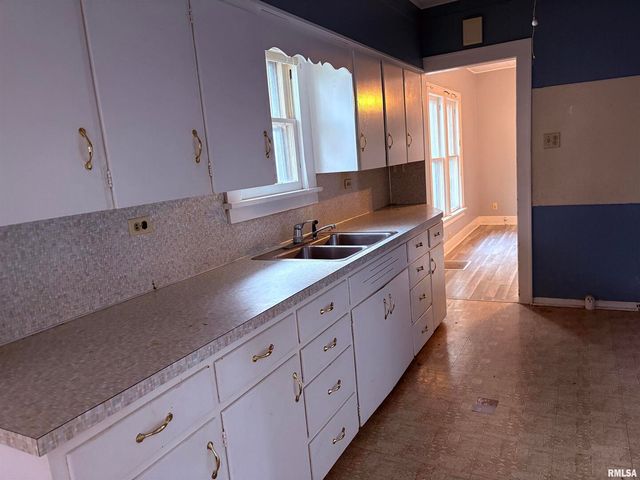 433 LINDEN, Centralia, IL 62801