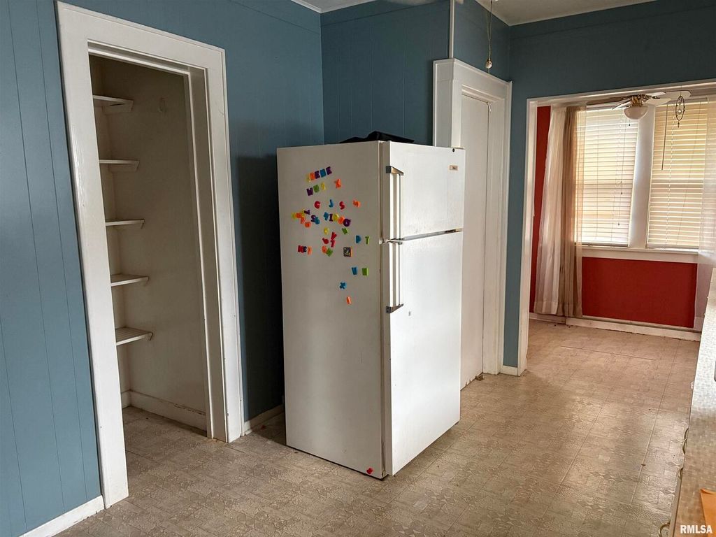 Image 11 of property listing at 433 LINDEN, Centralia, IL 62801