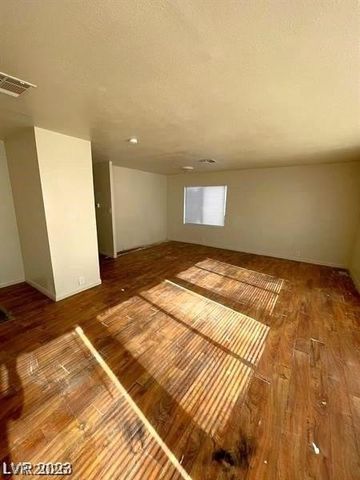 5556 Everglade Street, Las Vegas, NV 89142