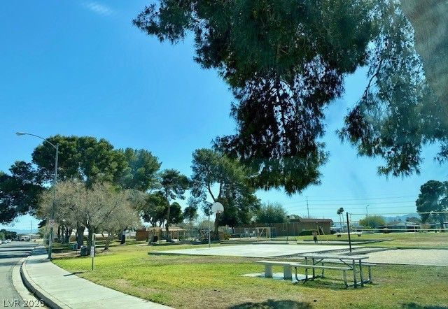 5556 Everglade Street, Las Vegas, NV 89142