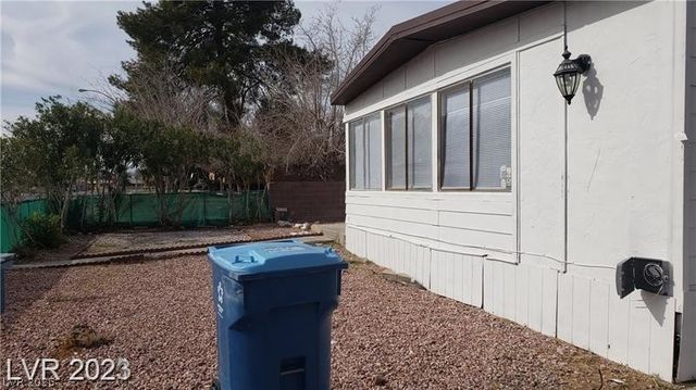 5556 Everglade Street, Las Vegas, NV 89142