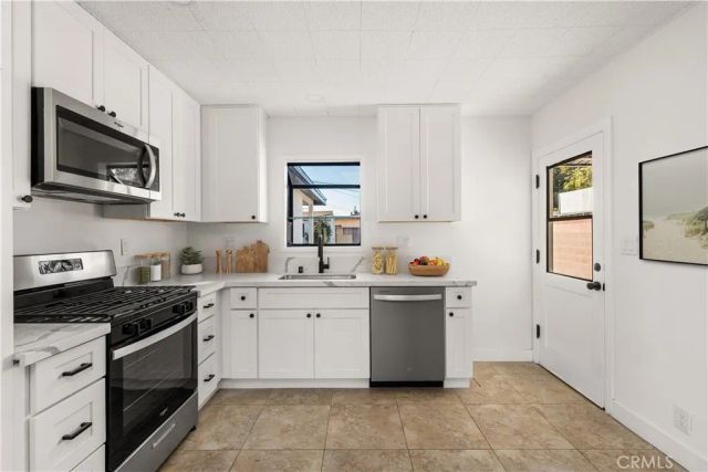 13809 Roseton Avenue, Norwalk, CA 90650