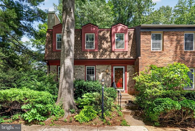 9821 OWENS CT, Fairfax, VA 22031
