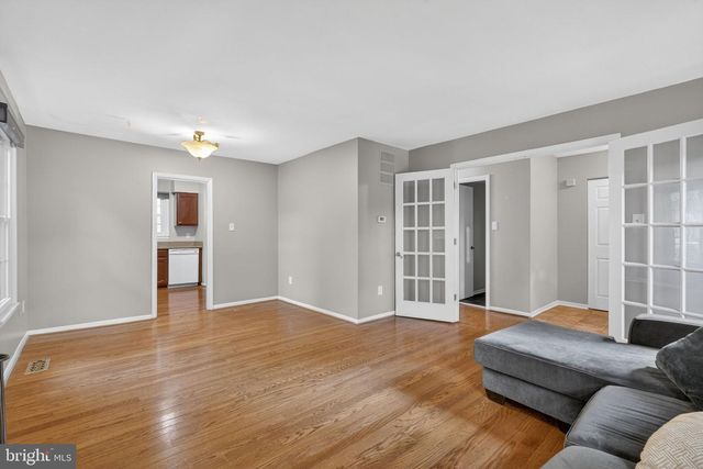 9821 OWENS CT, Fairfax, VA 22031