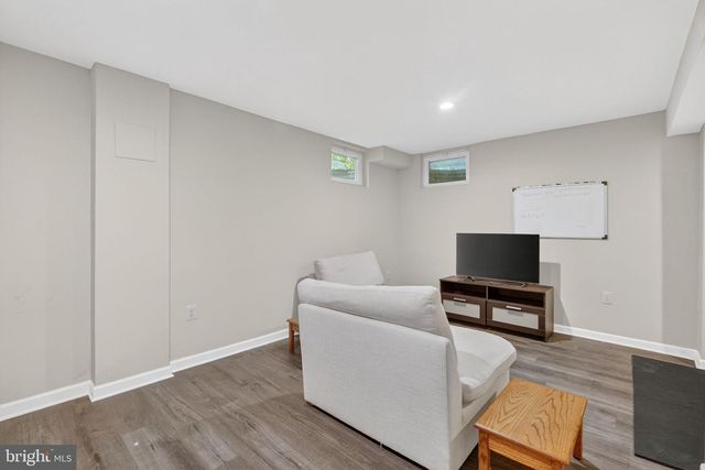 9821 OWENS CT, Fairfax, VA 22031