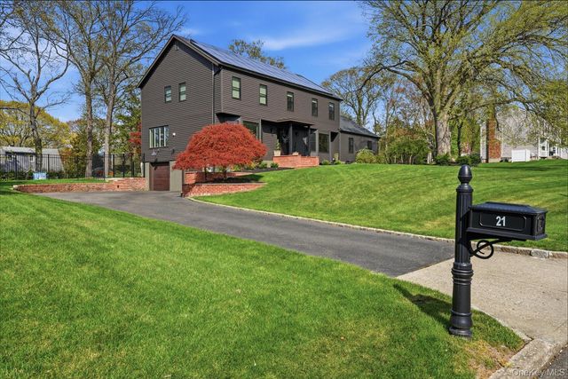 21 Audubon Gate, Miller Place, NY 11764
