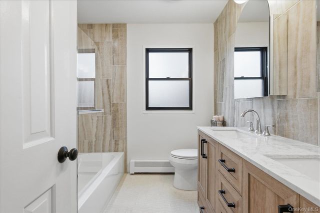 21 Audubon Gate, Miller Place, NY 11764