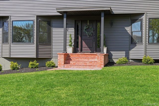 21 Audubon Gate, Miller Place, NY 11764
