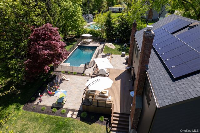 21 Audubon Gate, Miller Place, NY 11764