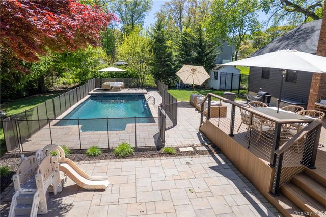 21 Audubon Gate, Miller Place, NY 11764