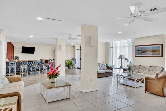 3200 N Highway A1A None 405, Fort Pierce, FL 34949