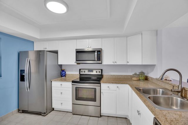3200 N Highway A1A None 405, Fort Pierce, FL 34949