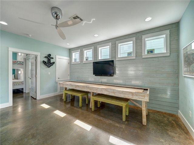 603 Sea Breeze Lane, Port Aransas, TX 78373