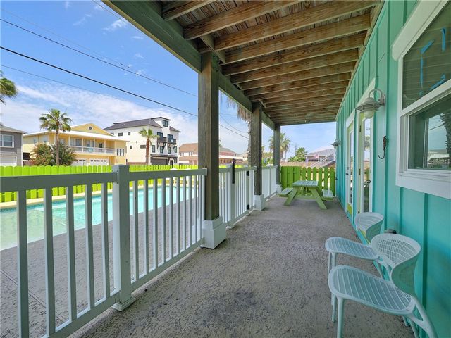 603 Sea Breeze Lane, Port Aransas, TX 78373