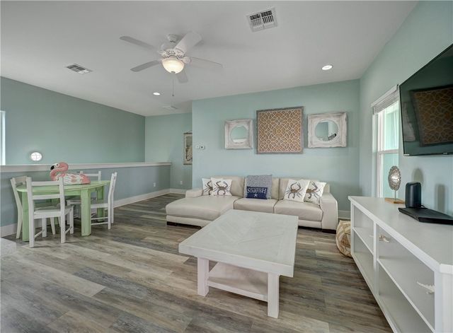 603 Sea Breeze Lane, Port Aransas, TX 78373