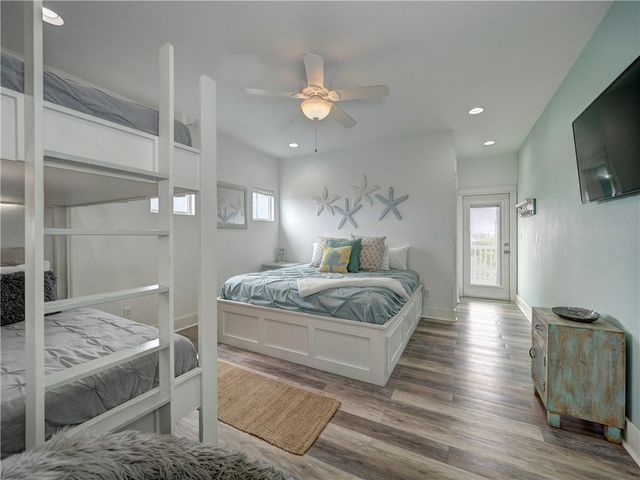 603 Sea Breeze Lane, Port Aransas, TX 78373