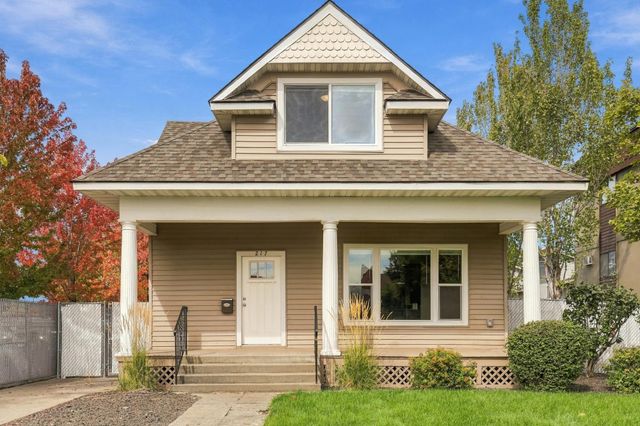 217 E Indiana Ave, Spokane, WA 99207 property photo