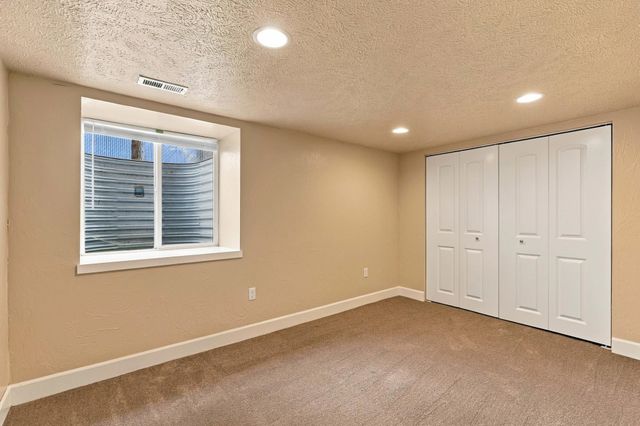 217 E Indiana Ave, Spokane, WA 99207