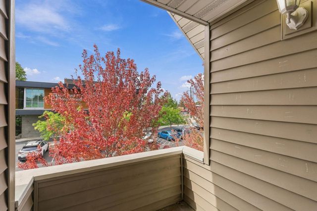 217 E Indiana Ave, Spokane, WA 99207