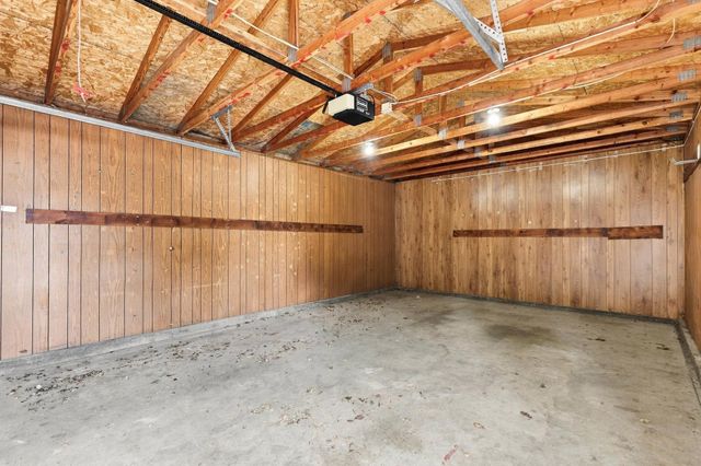 217 E Indiana Ave, Spokane, WA 99207