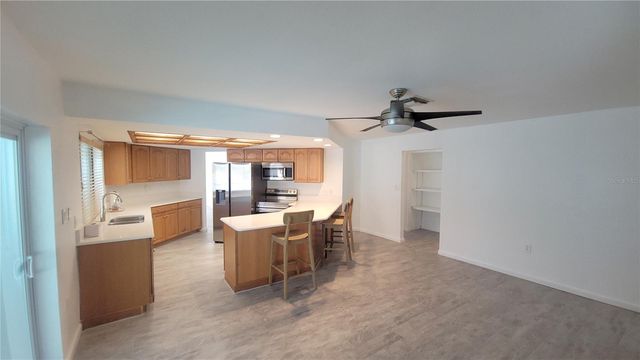 215 MEADOWCROSS DRIVE, Safety Harbor, FL 34695
