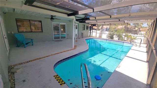 215 MEADOWCROSS DRIVE, Safety Harbor, FL 34695