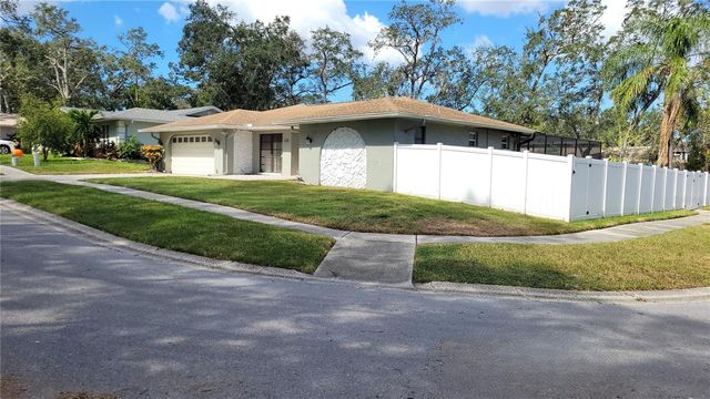 215 MEADOWCROSS DRIVE, Safety Harbor, FL 34695