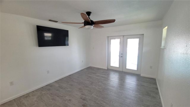 215 MEADOWCROSS DRIVE, Safety Harbor, FL 34695