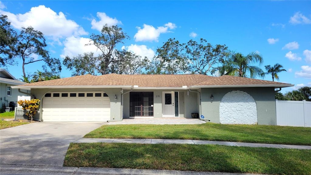 215 MEADOWCROSS DRIVE, Safety Harbor, FL 34695