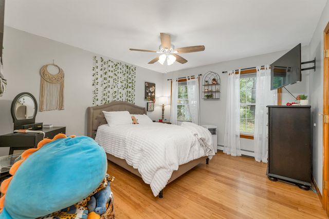 39 Beach Pond Road, Wolfeboro, NH 03894