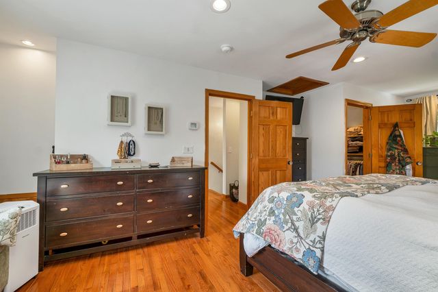39 Beach Pond Road, Wolfeboro, NH 03894
