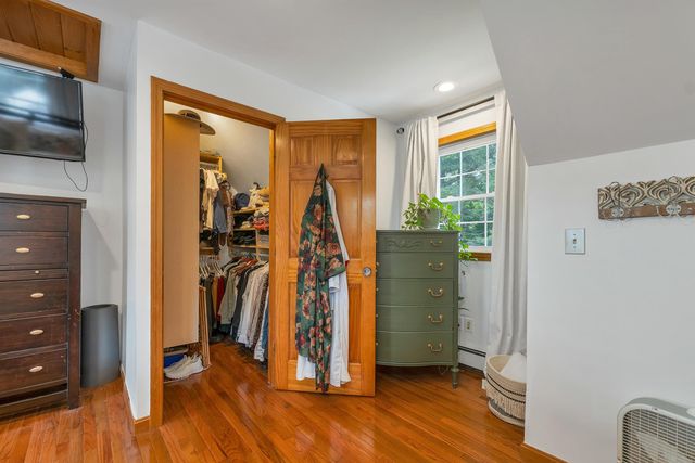 39 Beach Pond Road, Wolfeboro, NH 03894