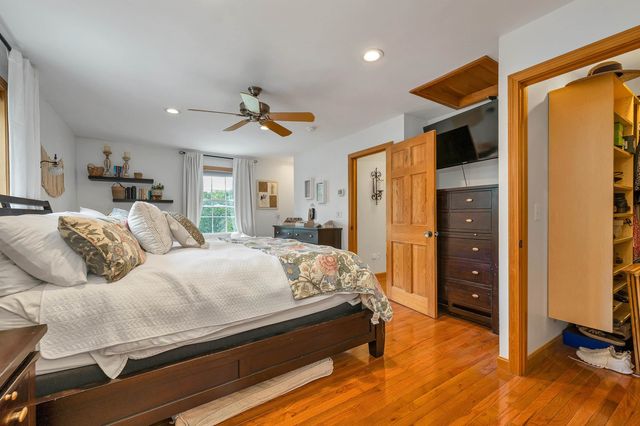 39 Beach Pond Road, Wolfeboro, NH 03894