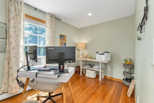 39 Beach Pond Road, Wolfeboro, NH 03894