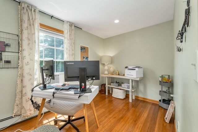 39 Beach Pond Road, Wolfeboro, NH 03894