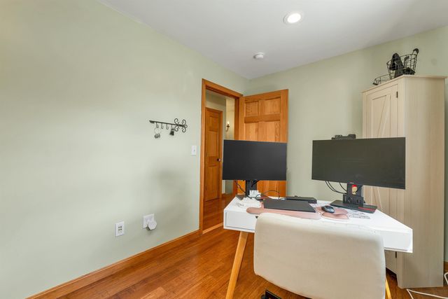 39 Beach Pond Road, Wolfeboro, NH 03894