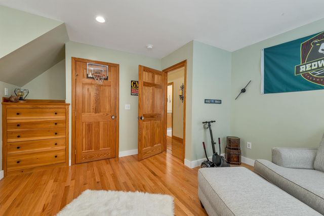 39 Beach Pond Road, Wolfeboro, NH 03894