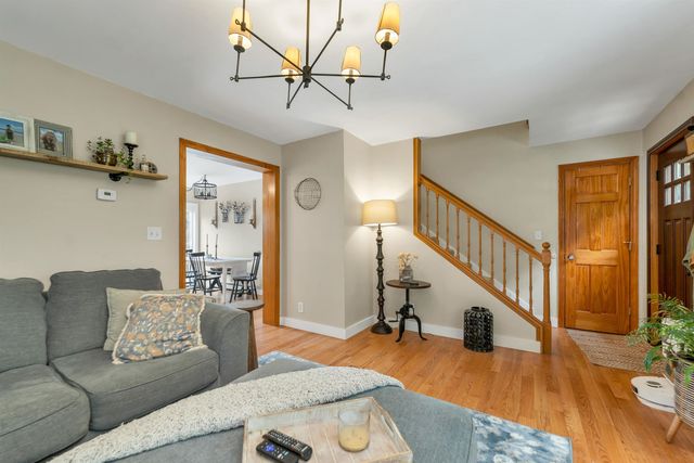 39 Beach Pond Road, Wolfeboro, NH 03894