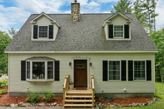 39 Beach Pond Road, Wolfeboro, NH 03894