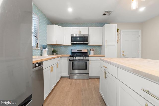 807 MARKET AVE, Woodbury, NJ 08096