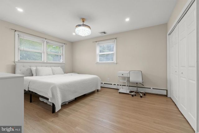 807 MARKET AVE, Woodbury, NJ 08096