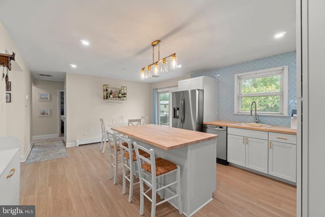 807 MARKET AVE, Woodbury, NJ 08096