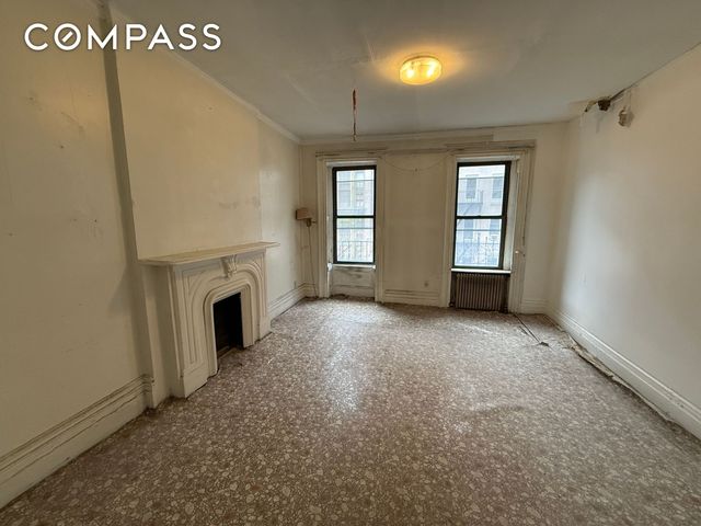 320 W 47th St Apt 4W, New York City, NY 10036