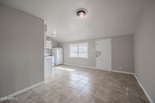 864 E CHANDLER Boulevard 9, Chandler, AZ 85225