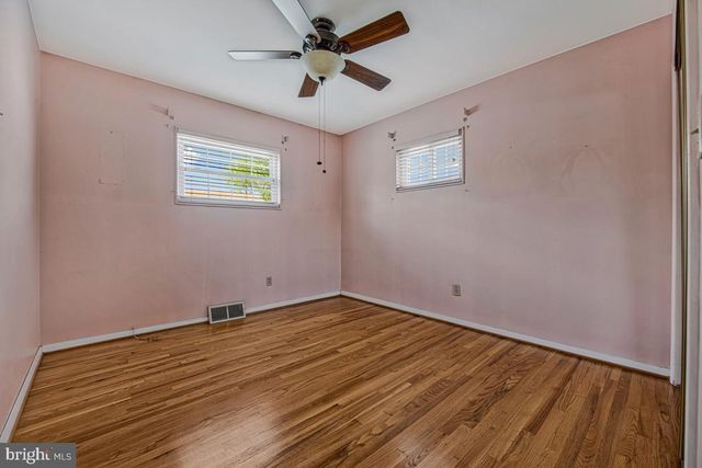 26 KEMPTON RD, Glen Burnie, MD 21060