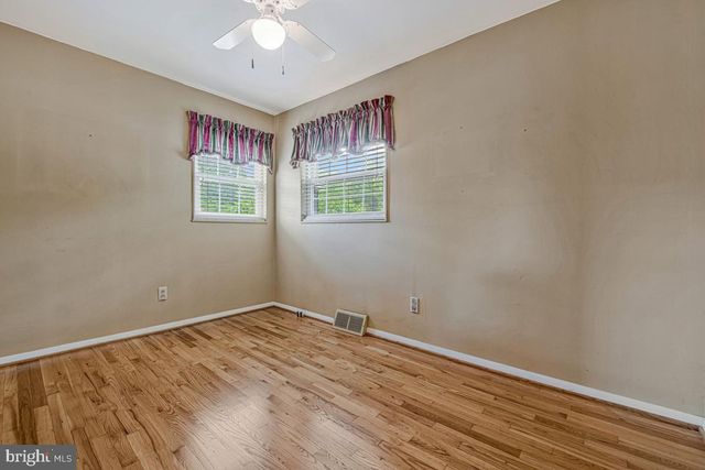 26 KEMPTON RD, Glen Burnie, MD 21060